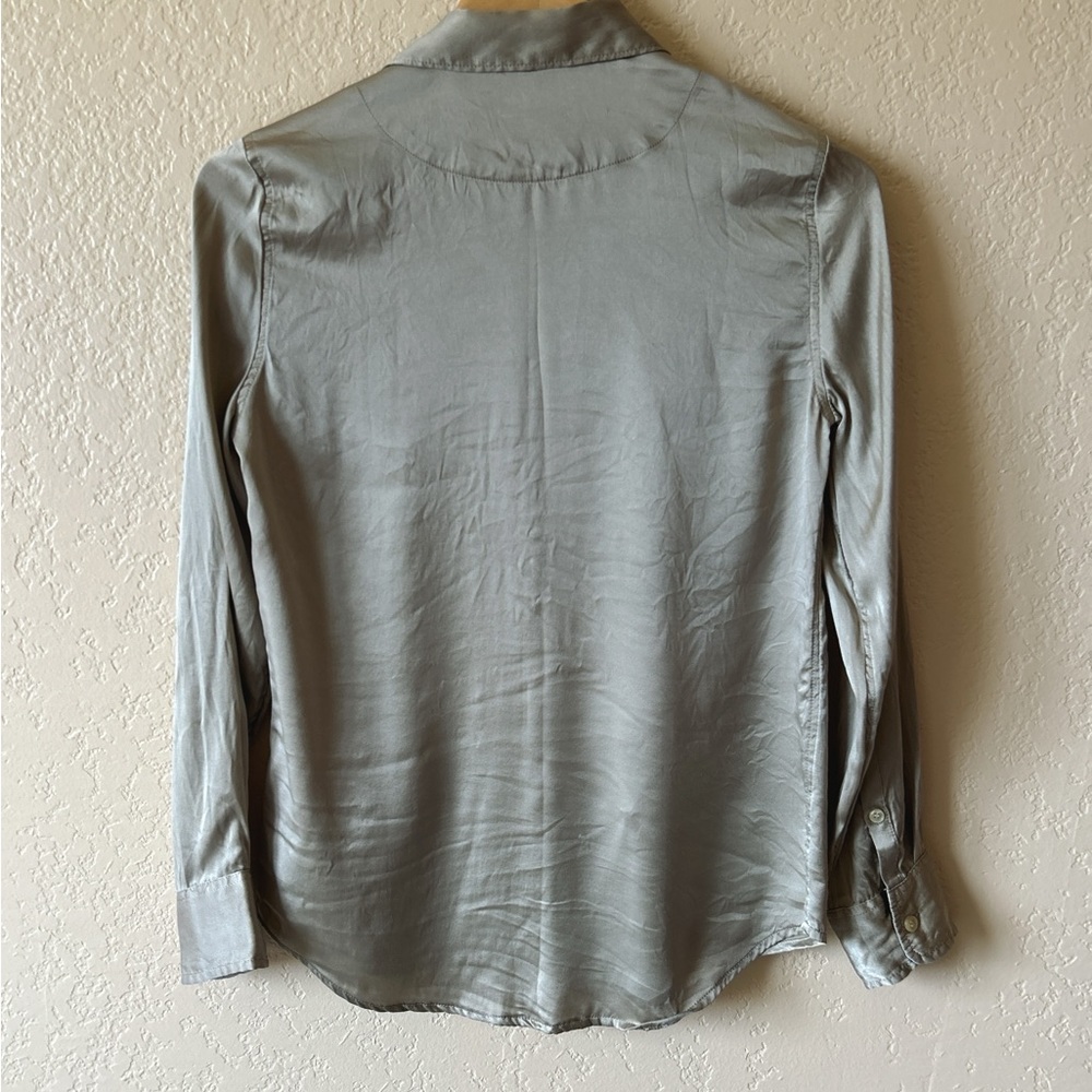 J Crew Silk Buttons Down Silk Shirt Size 0 - Picture 5 of 7